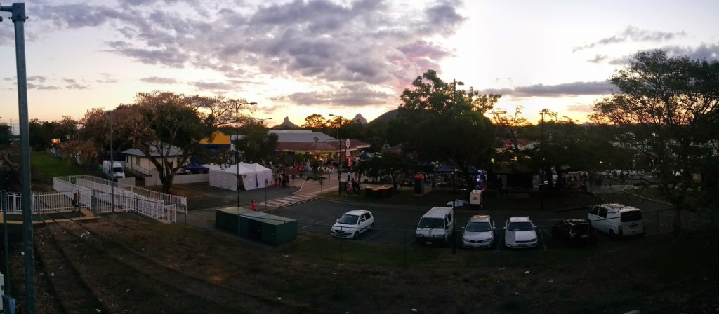 PANO 05 View to the Mountains Beerwah Street Party 2014