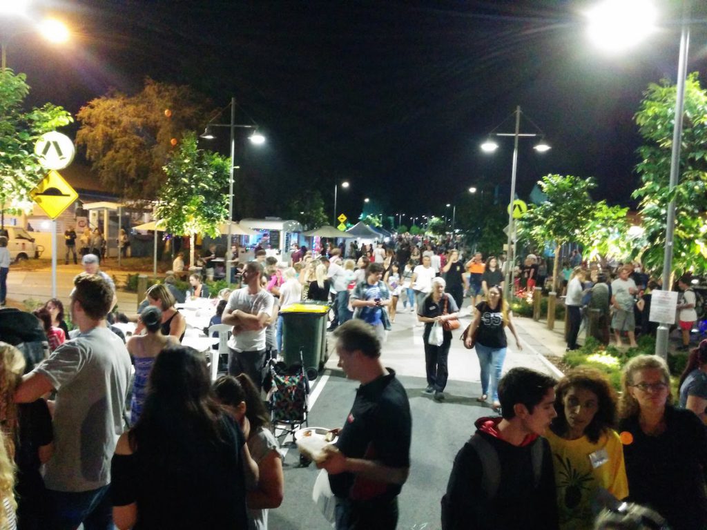 Crowds Beerwah Street Party 2015